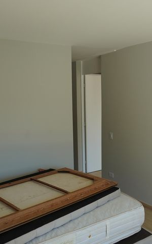 Casa de condomínio para alugar com 246m², 3 quartos e 4 vagasSuíte