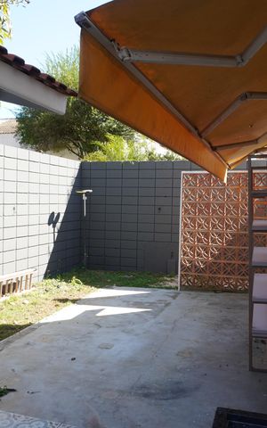 Casa de condomínio para alugar com 246m², 3 quartos e 4 vagasÁrea externa