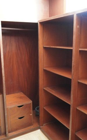 Casa de condomínio para alugar com 246m², 3 quartos e 4 vagasCloset da suíte