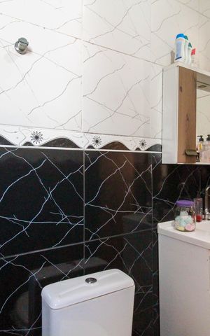 Casa à venda com 300m², 5 quartos e 2 vagas Casa à venda com 300m², 5 quartos e 2 vagasBanheiro