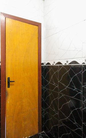 Casa à venda com 300m², 5 quartos e 2 vagas Casa à venda com 300m², 5 quartos e 2 vagasBanheiro