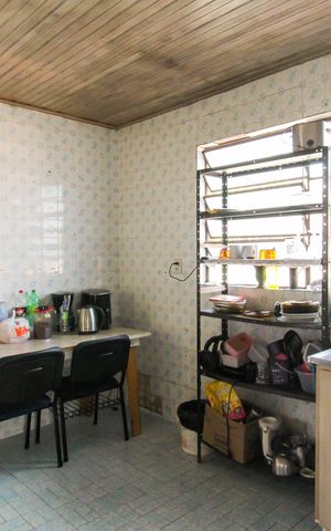 Casa à venda com 300m², 5 quartos e 2 vagas Casa à venda com 300m², 5 quartos e 2 vagasApartamento