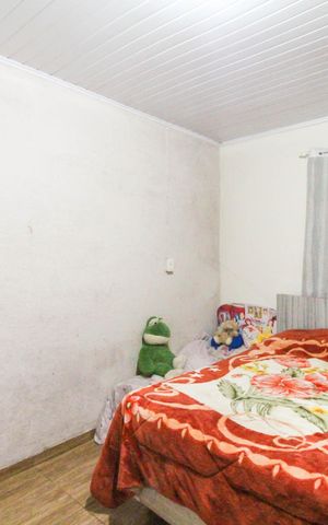 Casa à venda com 300m², 5 quartos e 2 vagas Casa à venda com 300m², 5 quartos e 2 vagasQuarto 2