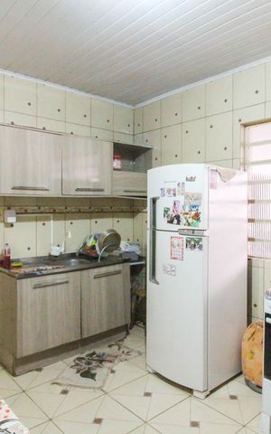 Casa à venda com 300m², 5 quartos e 2 vagas Casa à venda com 300m², 5 quartos e 2 vagasCozinha