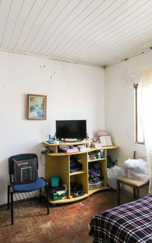 Casa à venda com 300m², 5 quartos e 2 vagas Casa à venda com 300m², 5 quartos e 2 vagasApartamento
