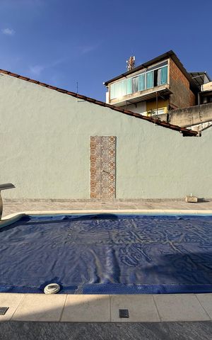 Casa à venda com 639m², 5 quartos e 4 vagasÁrea externa