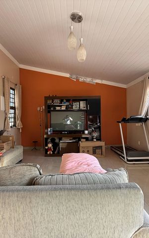 Casa à venda com 639m², 5 quartos e 4 vagasSala