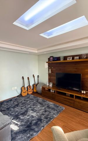 Casa à venda com 639m², 5 quartos e 4 vagasSala