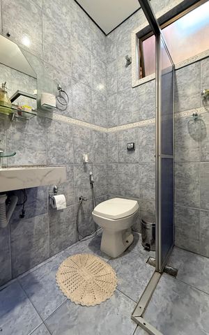 Casa à venda com 639m², 5 quartos e 4 vagasBanheiro