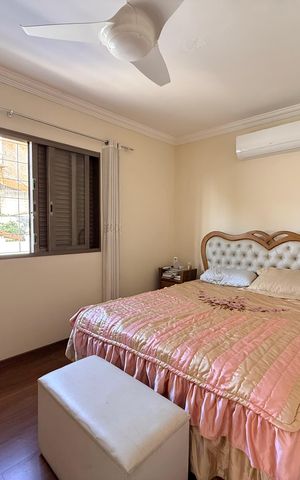 Casa à venda com 639m², 5 quartos e 4 vagasQuarto