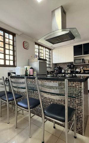 Casa à venda com 639m², 5 quartos e 4 vagasCozinha