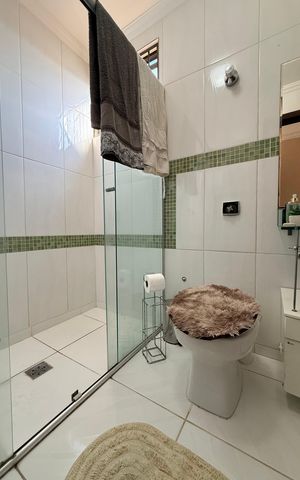 Casa à venda com 639m², 5 quartos e 4 vagasBanheiro