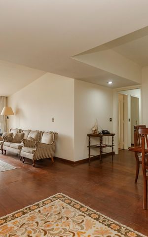 Apartamento para alugar com 159m², 3 quartos e 2 vagas Apartamento para alugar com 159m², 3 quartos e 2 vagasSala