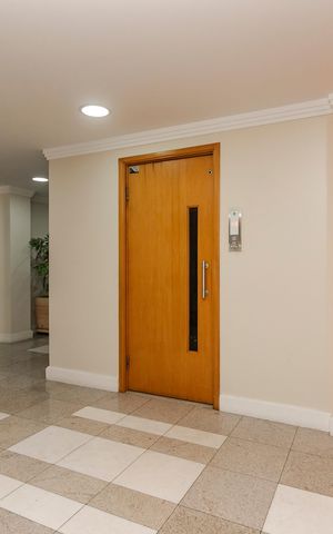 Apartamento para alugar com 159m², 3 quartos e 2 vagas Apartamento para alugar com 159m², 3 quartos e 2 vagasHall de Entrada