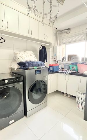 Apartamento para alugar com 189m², 3 quartos e 3 vagasÁrea de Serviço