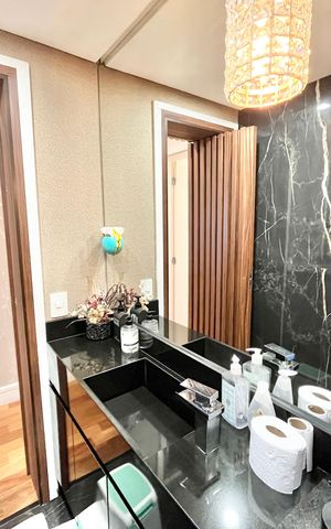 Apartamento para alugar com 189m², 3 quartos e 3 vagasLavabo