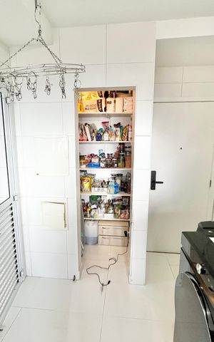 Apartamento para alugar com 189m², 3 quartos e 3 vagasÁrea de Serviço