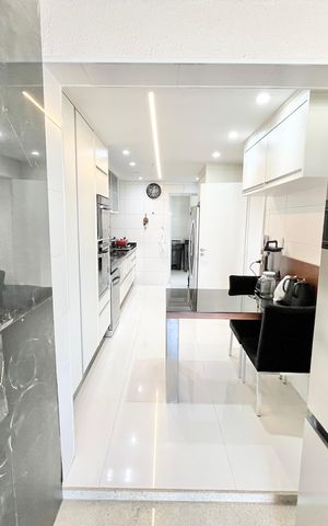Apartamento para alugar com 189m², 3 quartos e 3 vagasCozinha