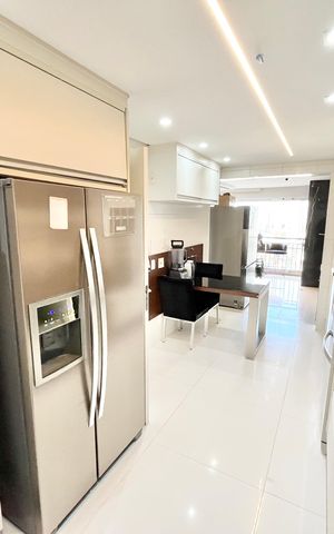 Apartamento para alugar com 189m², 3 quartos e 3 vagasCozinha