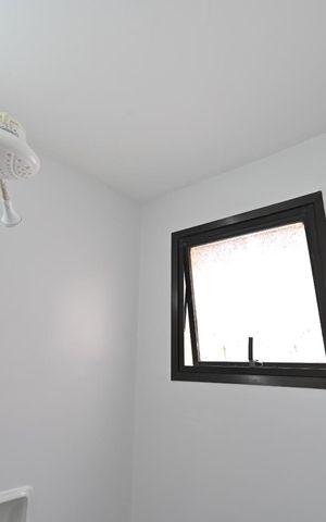 Apartamento à venda com 72m², 2 quartos e 1 vaga Apartamento à venda com 72m², 2 quartos e 1 vagaBanheiro de serviço