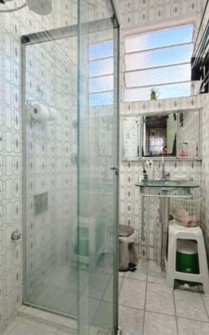 Apartamento à venda com 45m², 2 quartos e 1 vaga Apartamento à venda com 45m², 2 quartos e 1 vagaBanheiro