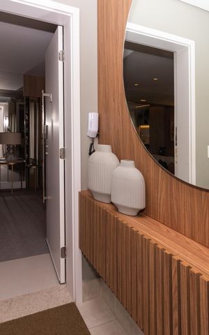 Apartamento à venda com 136m², 3 quartos e 2 vagas Apartamento à venda com 136m², 3 quartos e 2 vagasHall de Entrada
