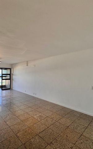 Apartamento para alugar com 172m², 4 quartos e 2 vagas Apartamento para alugar com 172m², 4 quartos e 2 vagasSala