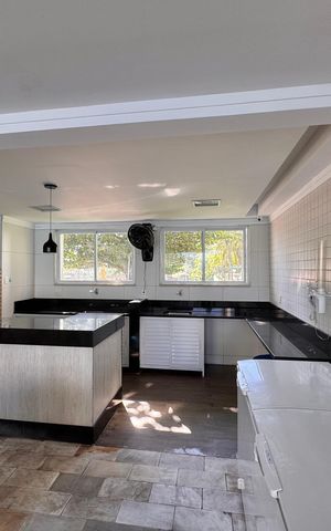 Apartamento para alugar com 172m², 4 quartos e 2 vagas Apartamento para alugar com 172m², 4 quartos e 2 vagasÁrea comum