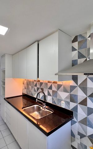 Apartamento para alugar com 172m², 4 quartos e 2 vagas Apartamento para alugar com 172m², 4 quartos e 2 vagasCozinha e Área de Serviço