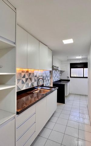 Apartamento para alugar com 172m², 4 quartos e 2 vagas Apartamento para alugar com 172m², 4 quartos e 2 vagasCozinha e Área de Serviço