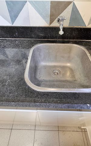 Apartamento para alugar com 172m², 4 quartos e 2 vagas Apartamento para alugar com 172m², 4 quartos e 2 vagasCozinha e Área de Serviço