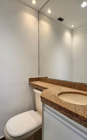 Apartamento para alugar com 172m², 4 quartos e 2 vagas Apartamento para alugar com 172m², 4 quartos e 2 vagasLavabo