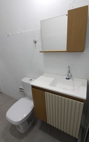 Apartamento para alugar com 85m², 2 quartos e sem vagaBanheiro