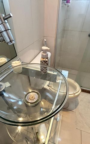 Apartamento para alugar com 65m², 2 quartos e 1 vagaBanheiro