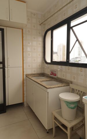 Apartamento à venda com 156m², 4 quartos e 2 vagasÁrea de Serviço