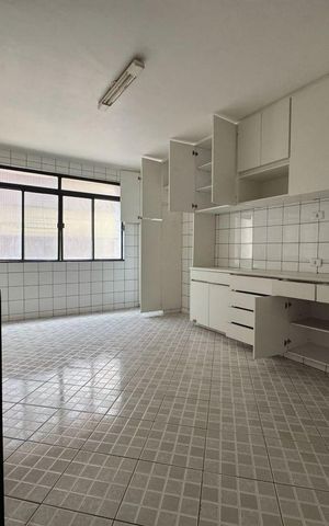 Apartamento à venda com 260m², 4 quartos e 2 vagas