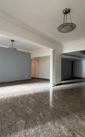 Apartamento à venda com 260m², 4 quartos e 2 vagas