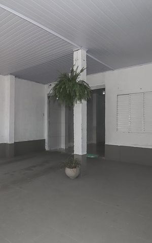 Casa à venda com 102m², 4 quartos e sem vagaGaragem