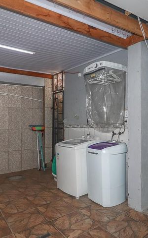 Casa à venda com 102m², 4 quartos e sem vagaÁrea de Serviço