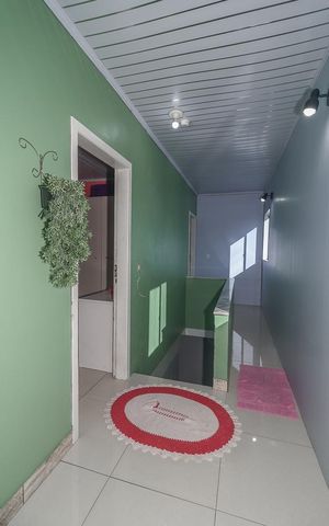 Casa à venda com 102m², 4 quartos e sem vagaCorredor