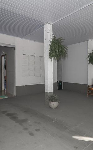 Casa à venda com 102m², 4 quartos e sem vagaGaragem