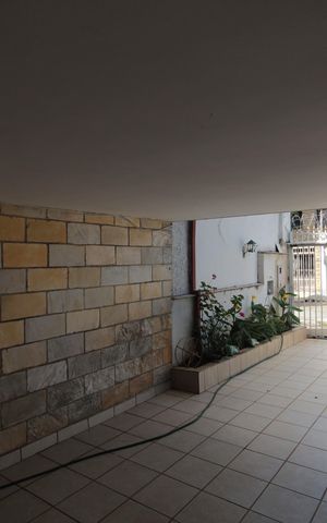 Casa à venda com 300m², 3 quartos e 4 vagasGaragem