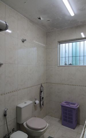 Casa à venda com 300m², 3 quartos e 4 vagasBanheiro Social