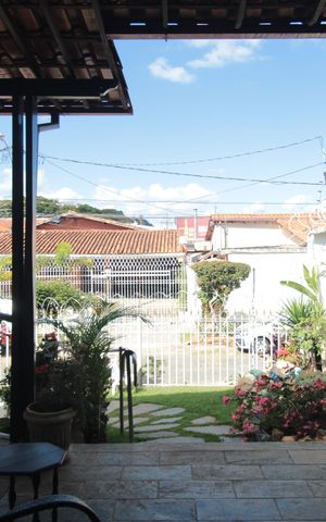 Casa à venda com 300m², 3 quartos e 4 vagasÁrea Externa