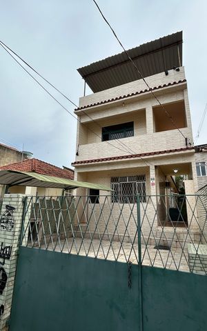 Casa para alugar com 85m², 2 quartos e 1 vagaFachada
