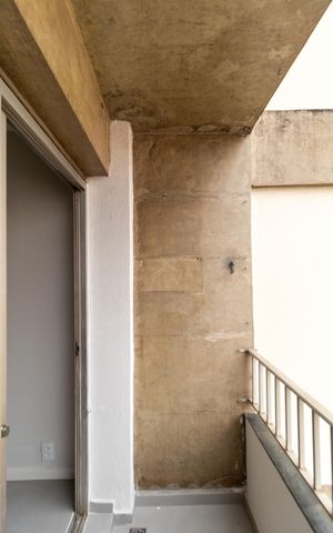 Apartamento à venda com 85m², 3 quartos e 1 vaga Apartamento à venda com 85m², 3 quartos e 1 vagaVaranda