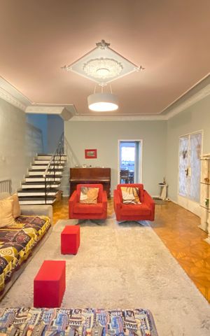 Casa à venda com 340m², 4 quartos e 3 vagas