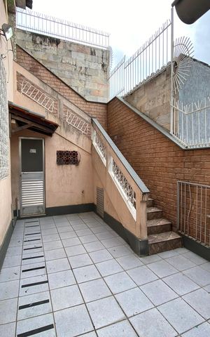 Casa à venda com 340m², 4 quartos e 3 vagas