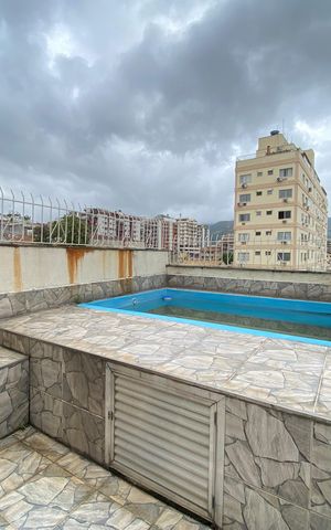 Casa à venda com 340m², 4 quartos e 3 vagas