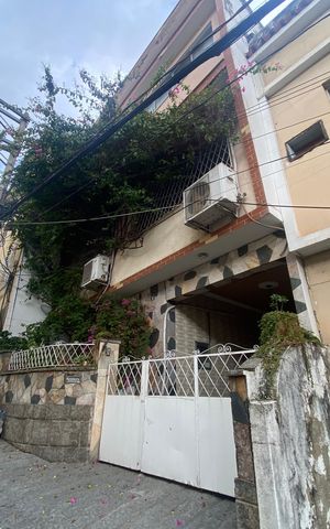 Casa à venda com 340m², 4 quartos e 3 vagas